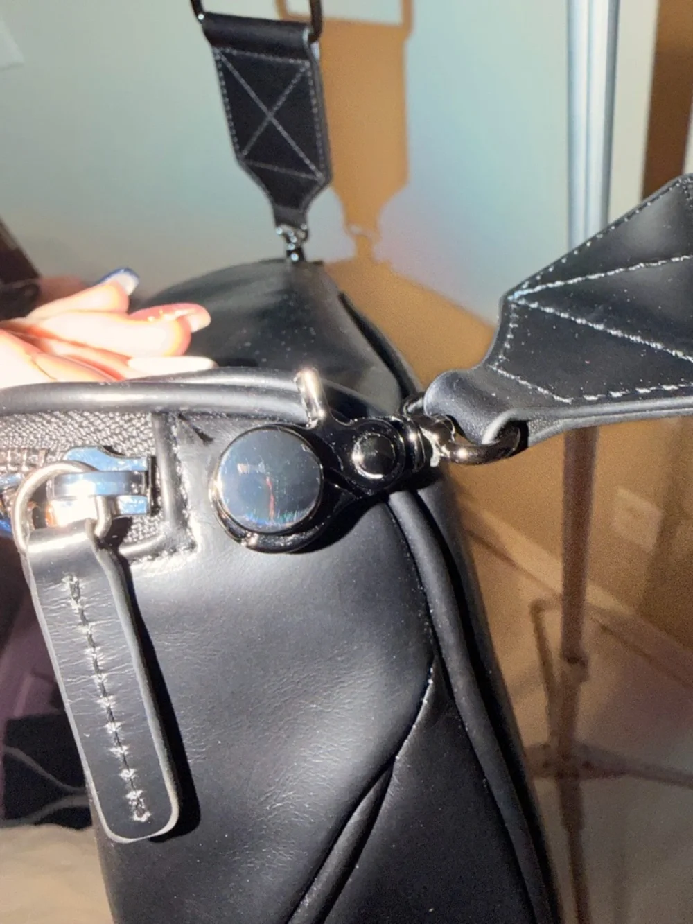 Andar The Waymaker Full Size Leather Crossbody Black Luxe Minimalist Bag - Picture 8 of 16